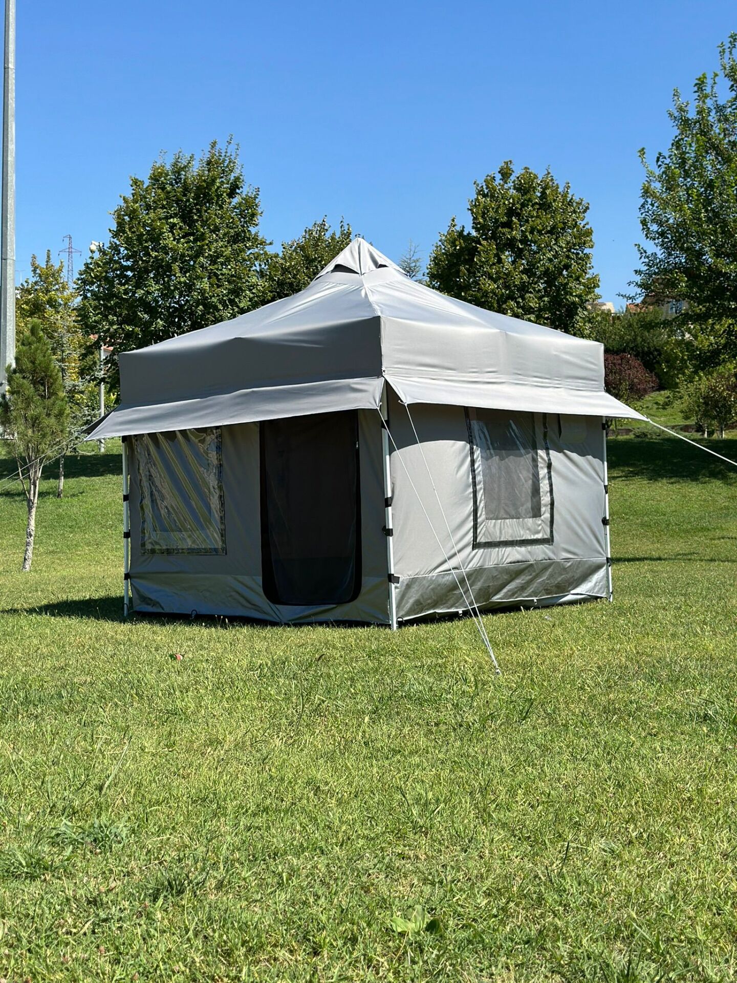 3X3 GAZEBO KAMP ÇADIRI ( ŞEFFAF KAPAKLI - UZUN SAÇAKLI )