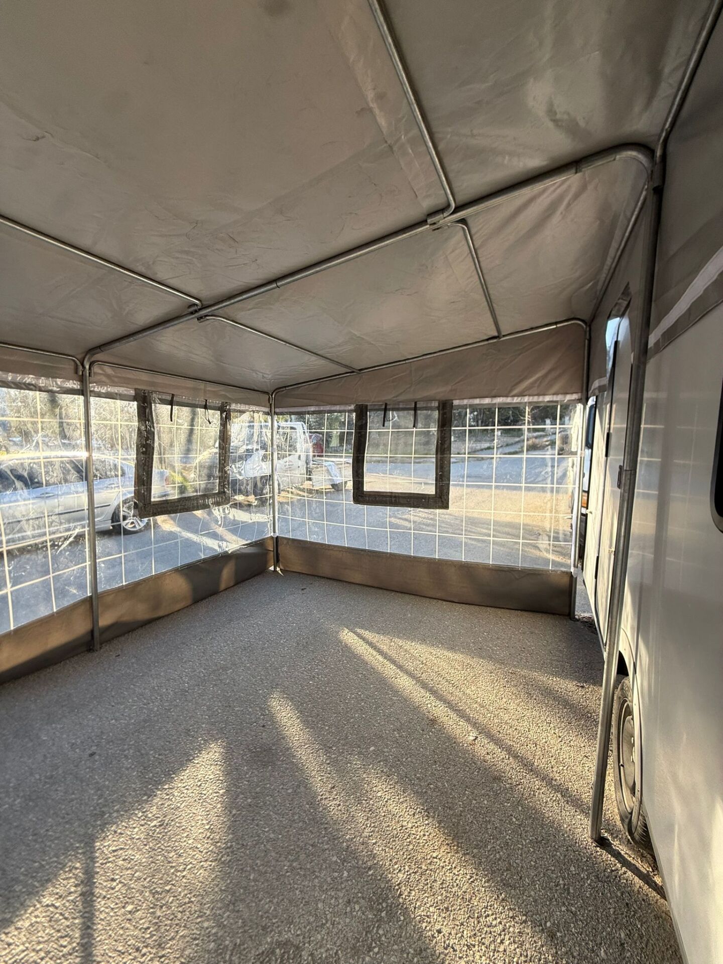 KARAVAN YANI KIŞ BAHÇESİ  ( 4 * 2 MT )